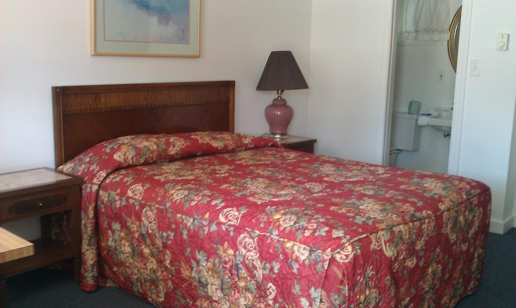 The Tallwood Motel ウェルズ 部屋 写真