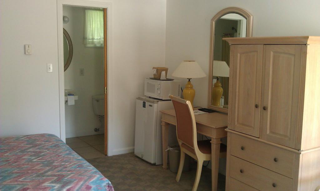 The Tallwood Motel ウェルズ 部屋 写真